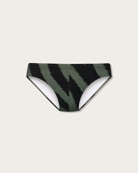 SIGNATURE SHORT 01