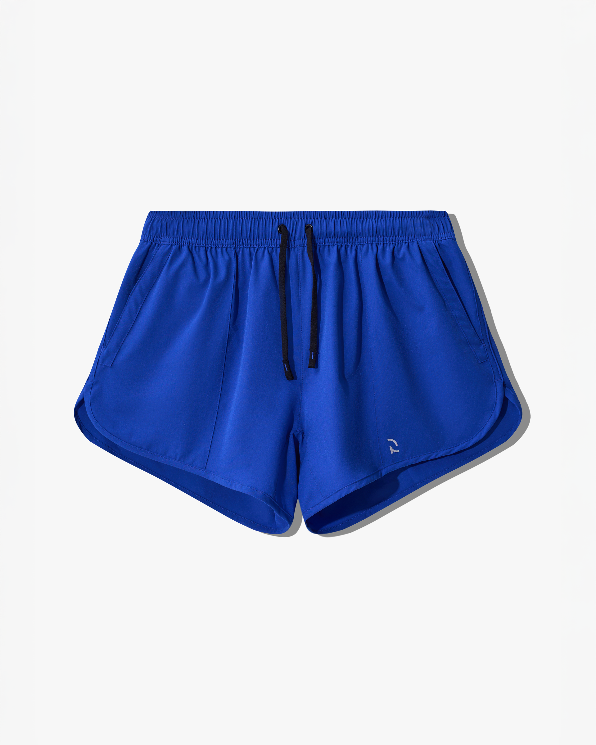 SHORT 01 — SIGNATURE CUT